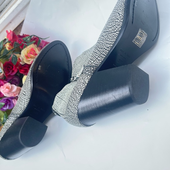 Rag and Bone Margot Textured Iron Leather Boot In Italy - Picture 6 of 11